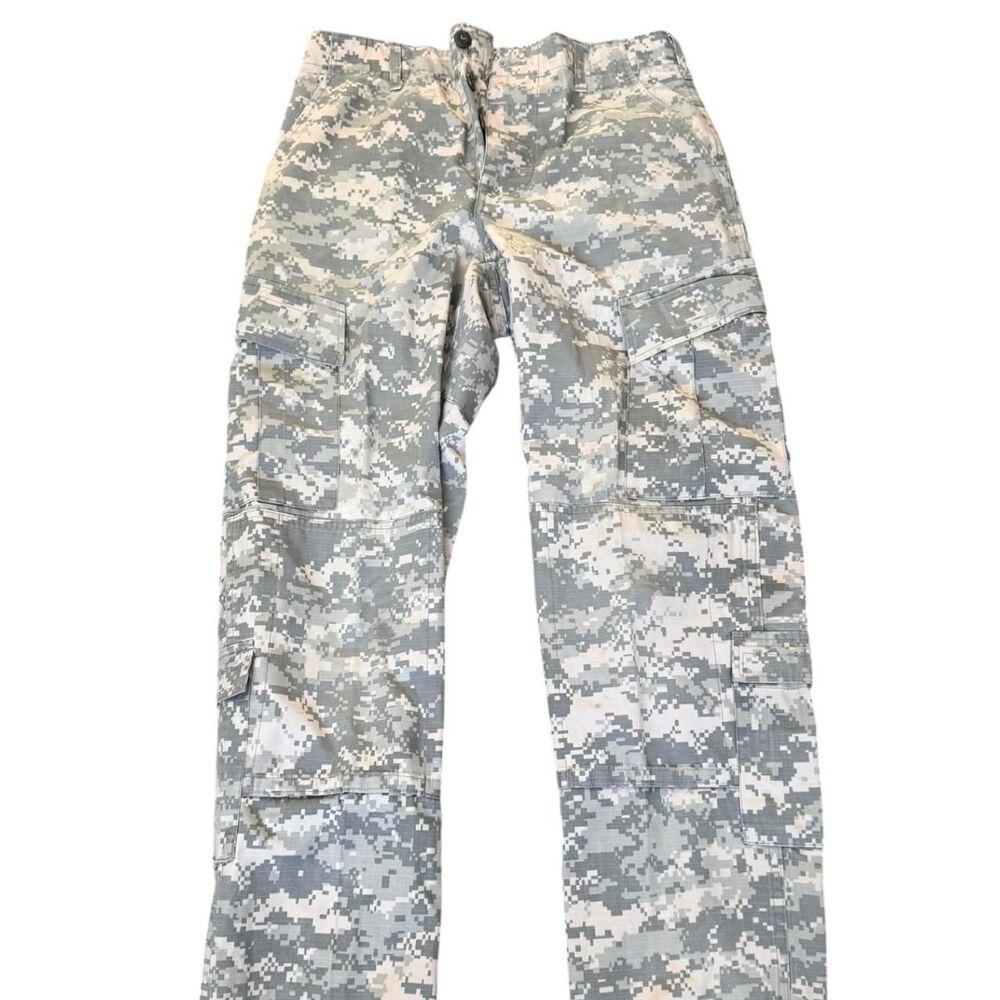 US Army ACU digital camouflage pants lots of pockets size S